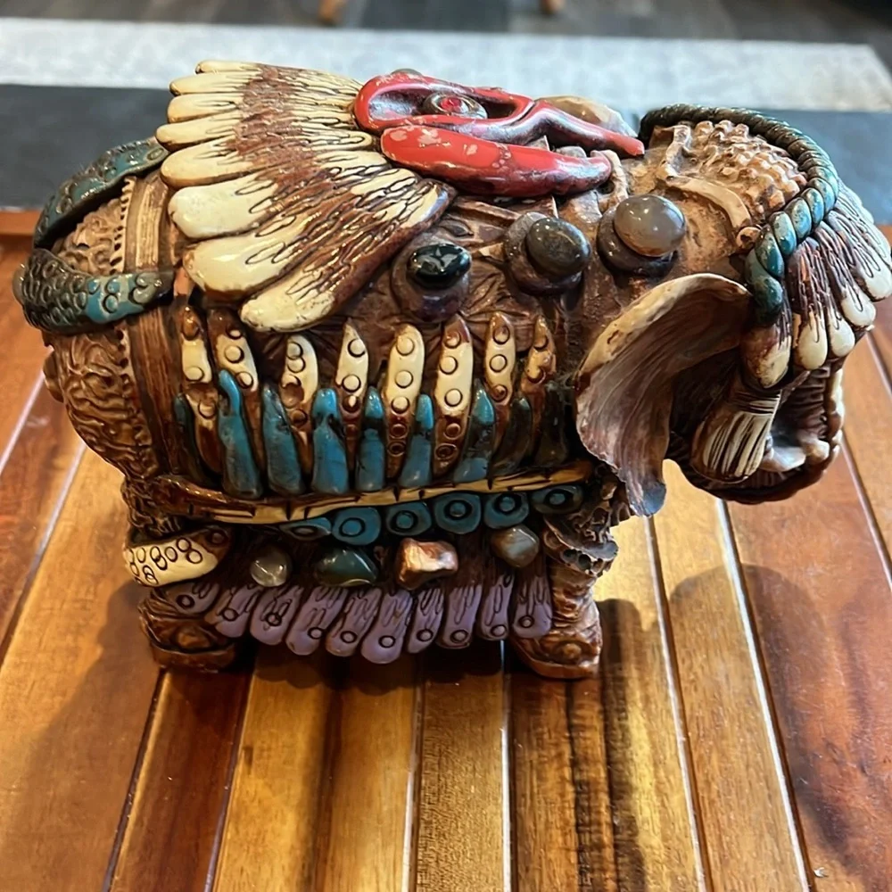 Vintage Universal Statuary 1967 Elephant​